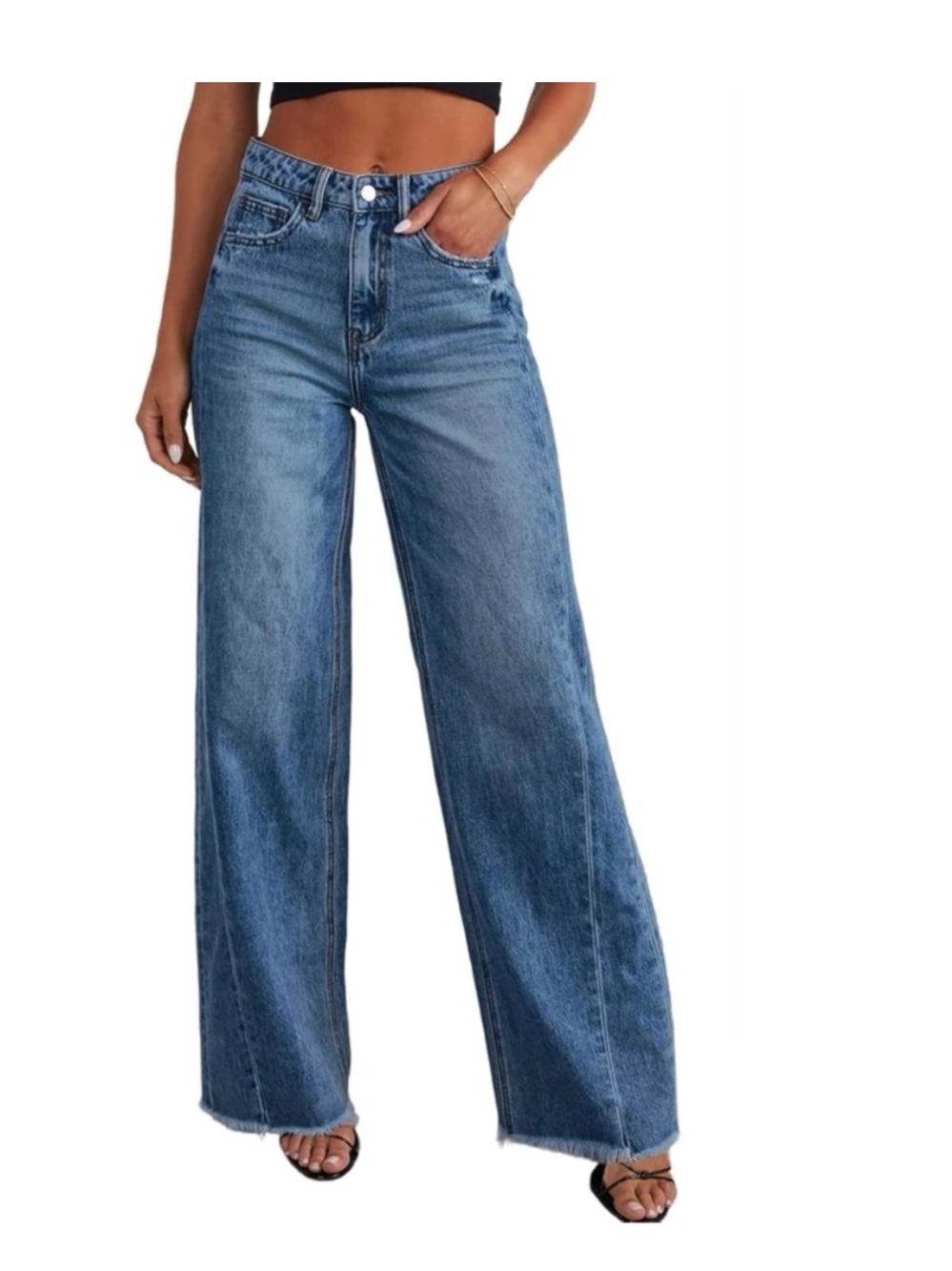 High-Waist Wide Leg Jeans in Medium Blue